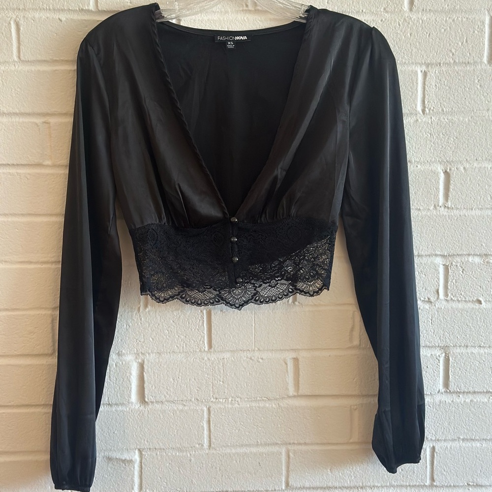 Black Lace Trim Long Sleeve Top